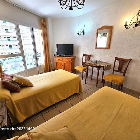 Estudio Acogedor Y Tranquilo En Zona Estupenda Fuengirola Esterno foto